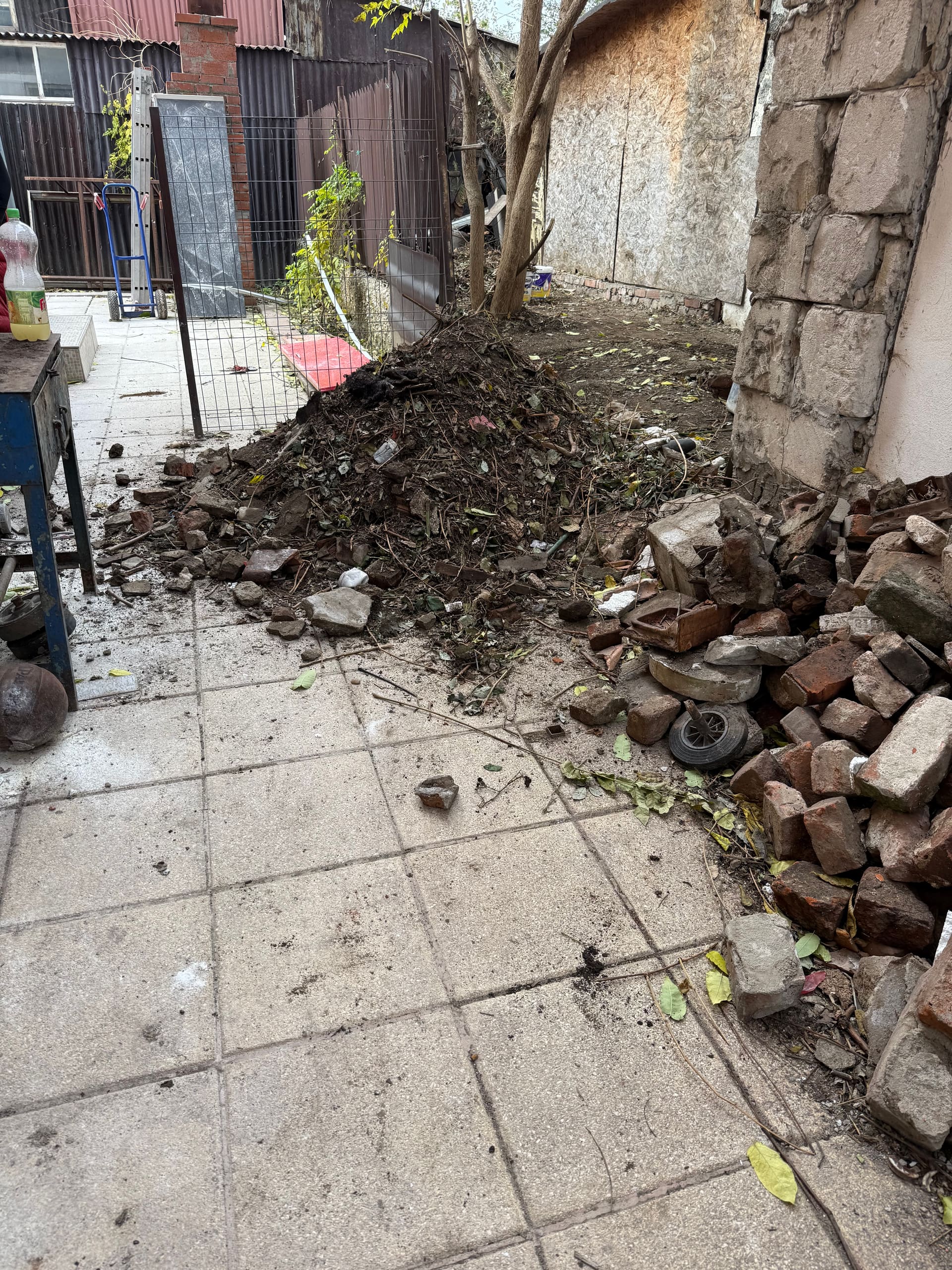 Incărcare moloz din renovări